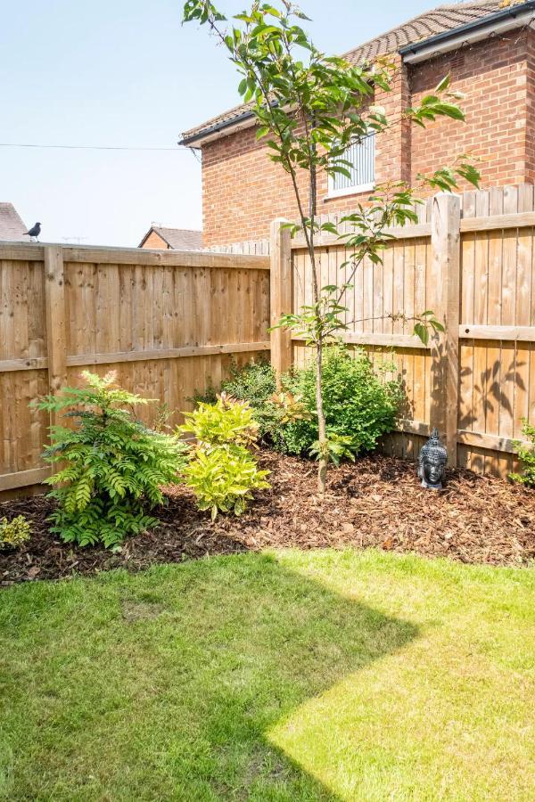 Charming Chester Studio With Private Garden & Free Parking מראה חיצוני תמונה