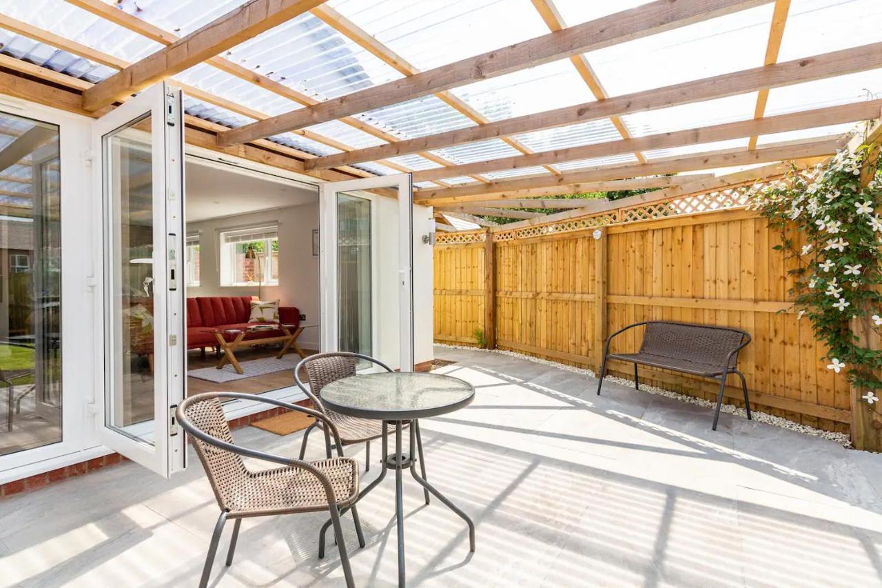 Charming Chester Studio With Private Garden & Free Parking מראה חיצוני תמונה